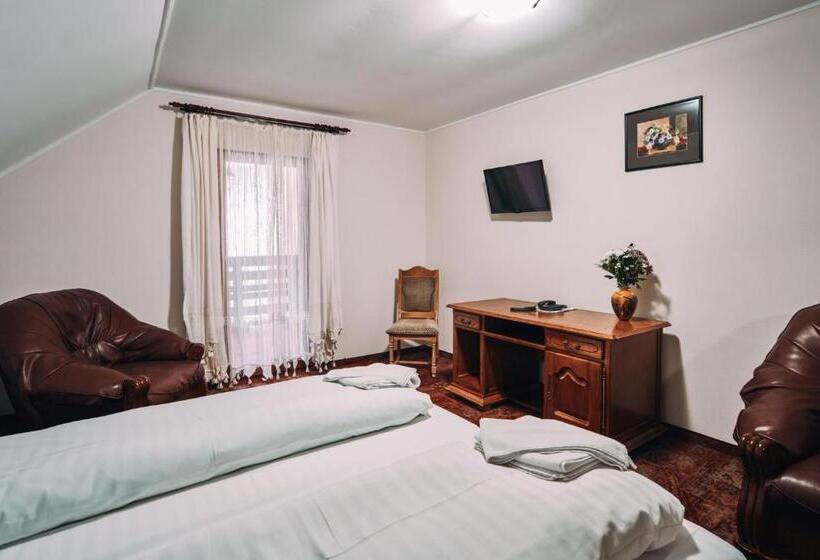 استراحتگاه Complex Turistic Bucovina