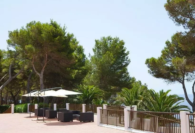 Lomakeskus Apartamentos Club Cala Azul