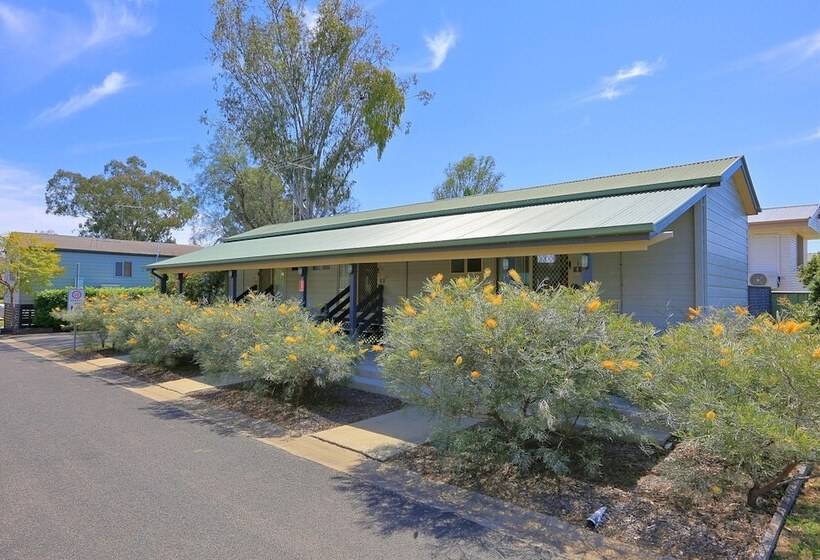 Отель Dalby Tourist Park