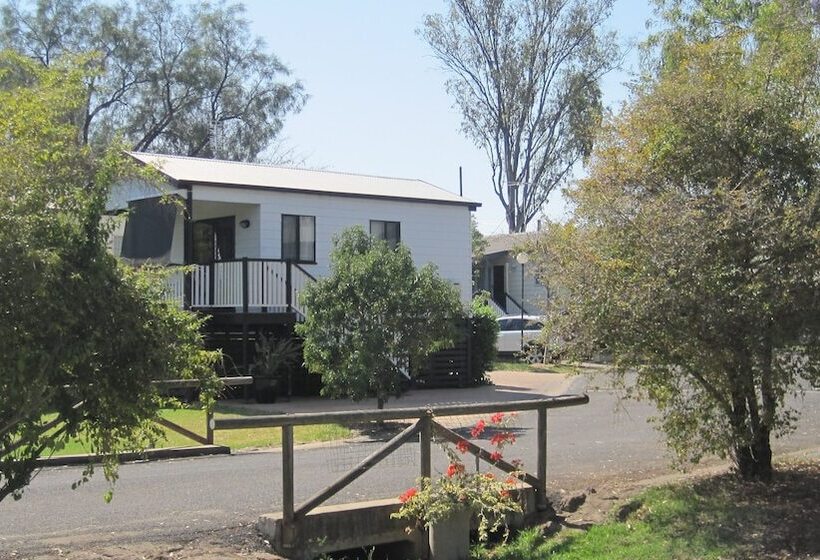 Отель Dalby Tourist Park