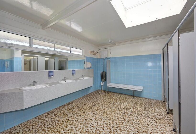 Отель Dalby Tourist Park