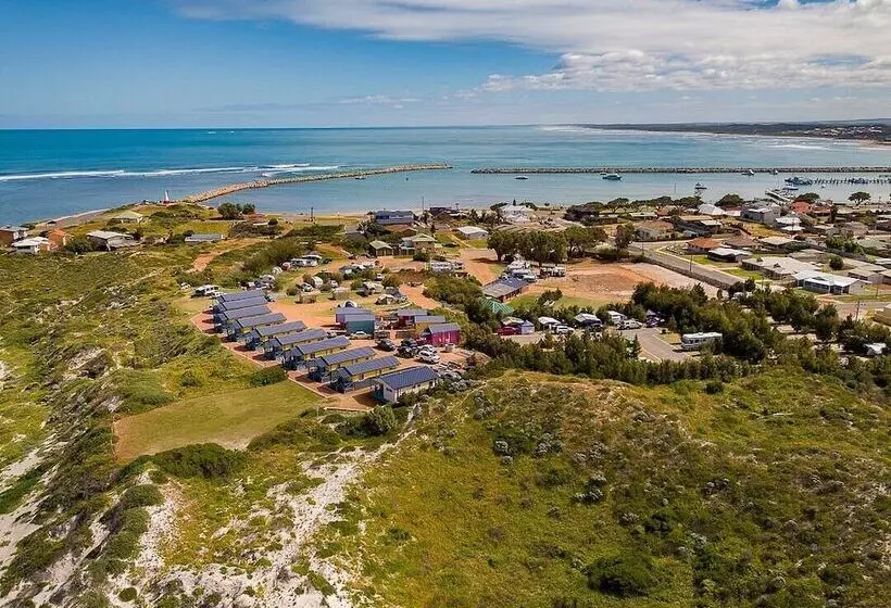 Hotelli Dongara Tourist Park