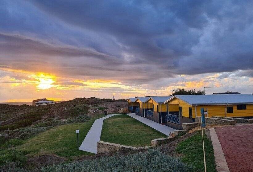 Отель Dongara Tourist Park