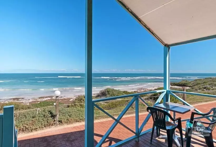 Hotelli Dongara Tourist Park