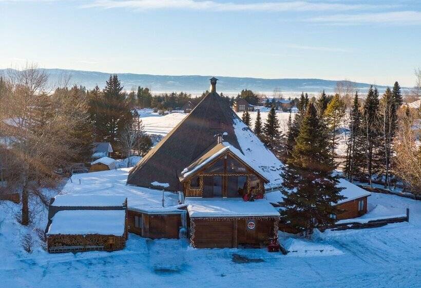 هتل Teton Teepee Lodge