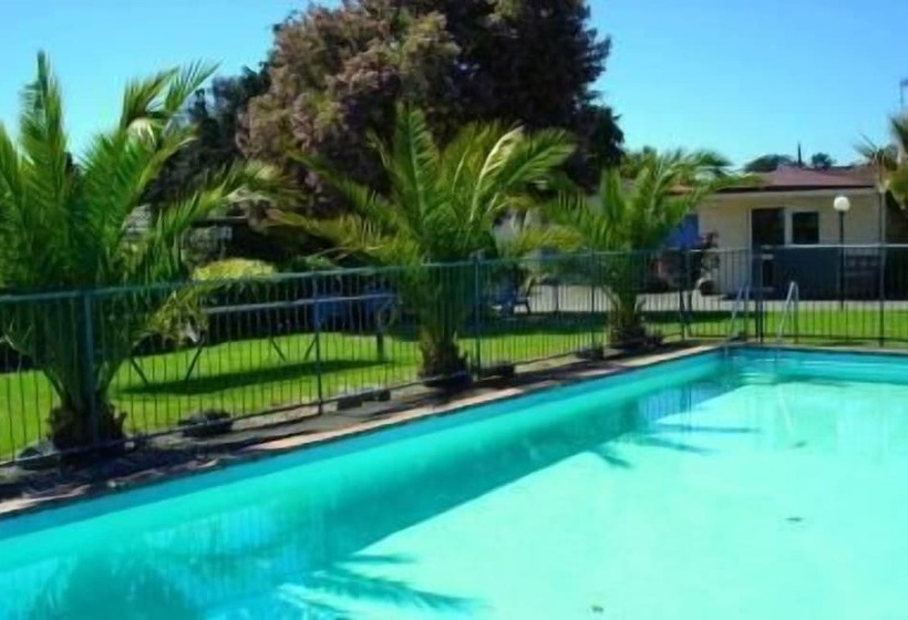 Mountain View Motel, Levin