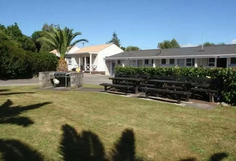 Mountain View Motel, Levin