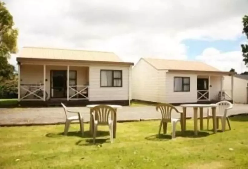 Mountain View Motel, Levin