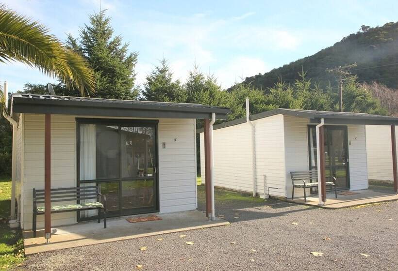 منتجع Parklands Marina Holiday Park