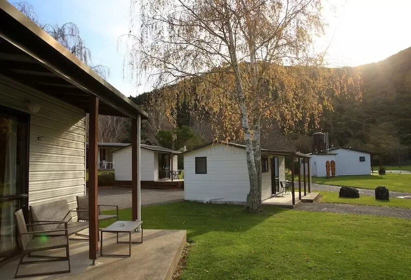 Lomakeskus Parklands Marina Holiday Park