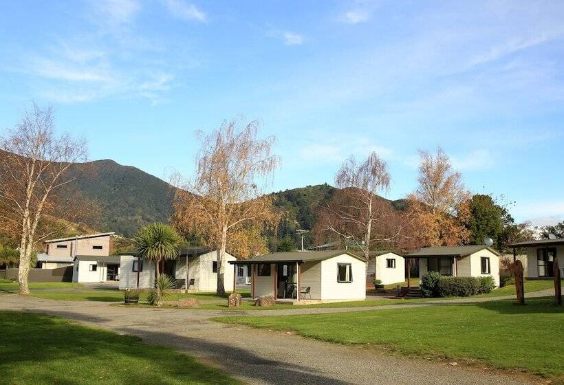 אתר נופש Parklands Marina Holiday Park