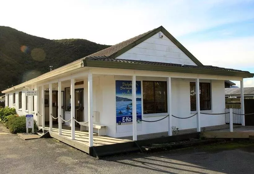 Lomakeskus Parklands Marina Holiday Park