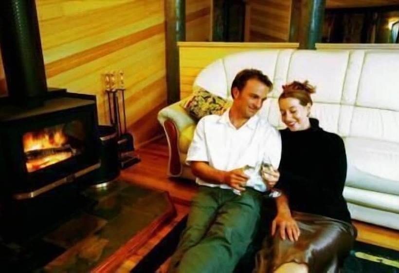 Springbrook Lyrebird Retreat