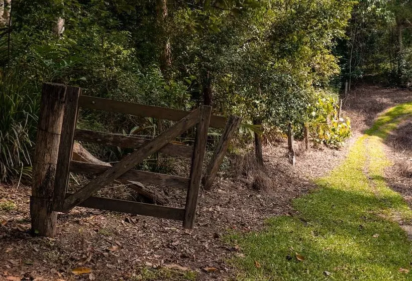 Whispering Valley Cottage Retreat