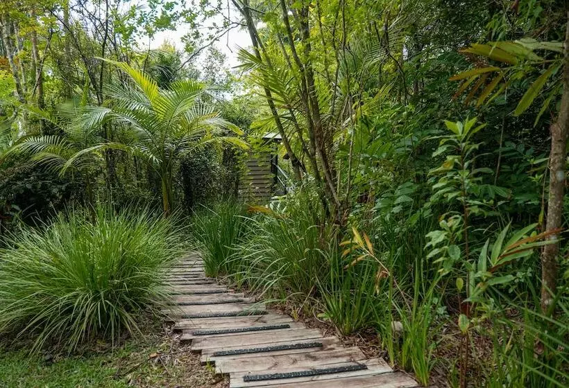 Whispering Valley Cottage Retreat