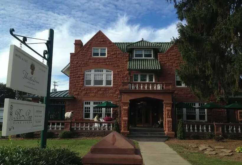 Hostelli Thistledown At Seger House