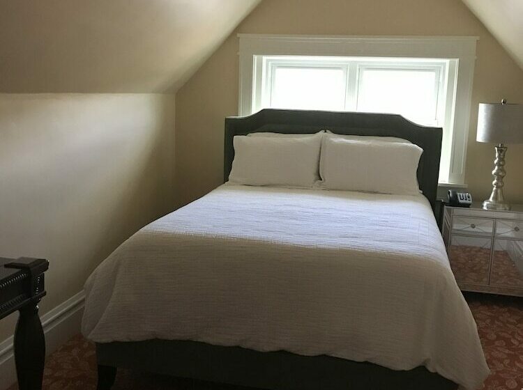 簡易ホテル Thistledown At Seger House