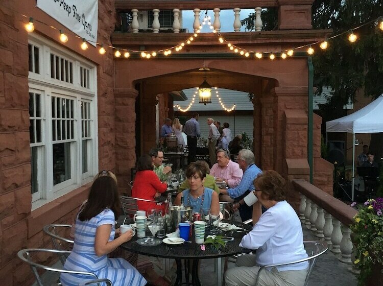 簡易ホテル Thistledown At Seger House