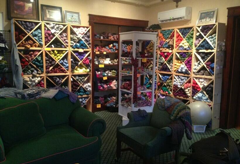 簡易ホテル Thistledown At Seger House