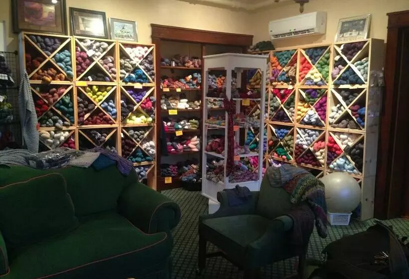 Hostelli Thistledown At Seger House