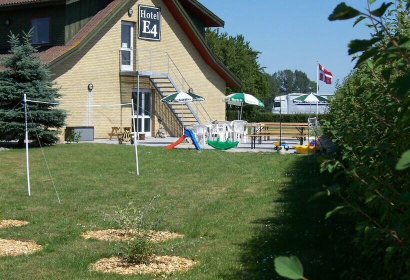 בית מלון כפרי E4