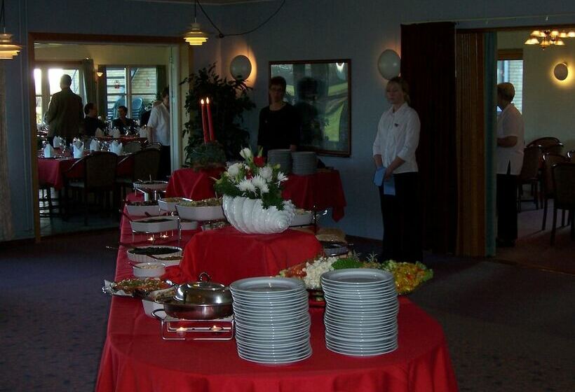 בית מלון כפרי E4