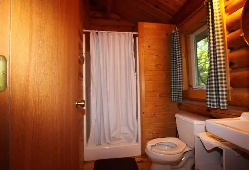 ホテル Neshonoc Lakeside Camping Resort