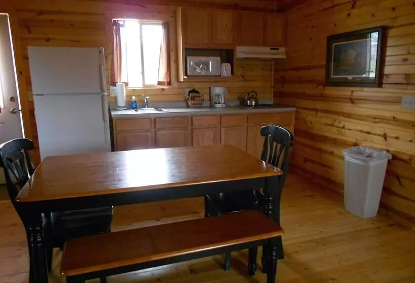 ホテル Neshonoc Lakeside Camping Resort