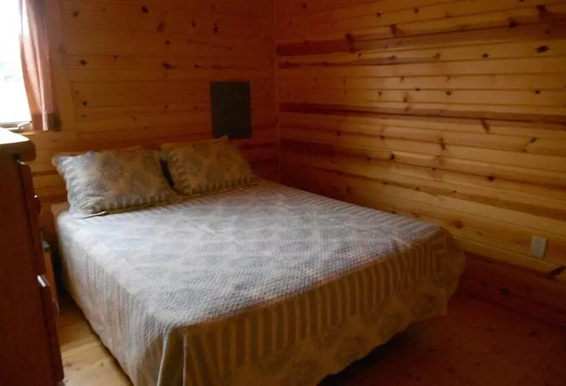 ホテル Neshonoc Lakeside Camping Resort