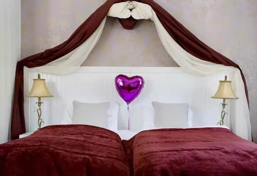 Søstrene Storaas Hotell