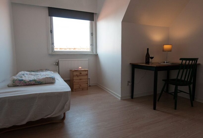 مبيت وإفطار Hos Engholm