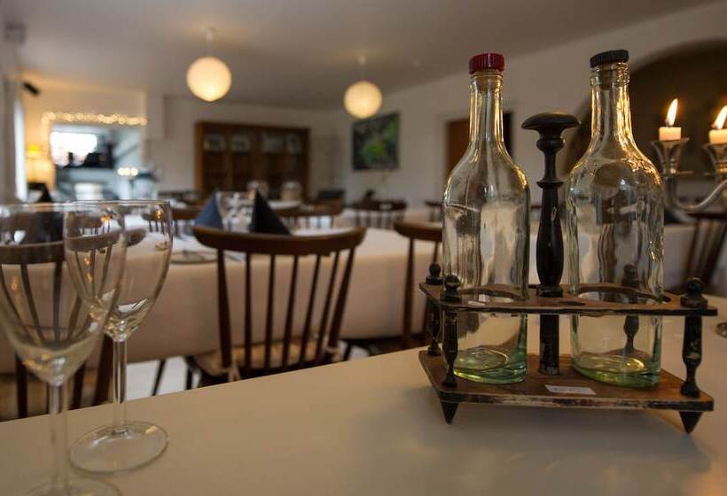 مبيت وإفطار Hos Engholm