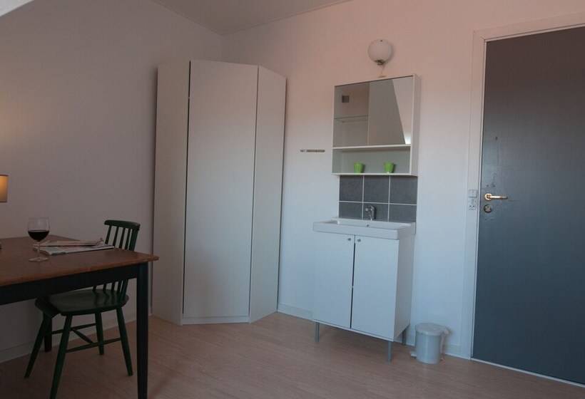 مبيت وإفطار Hos Engholm