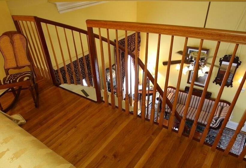 مبيت وإفطار The Southern Mansion