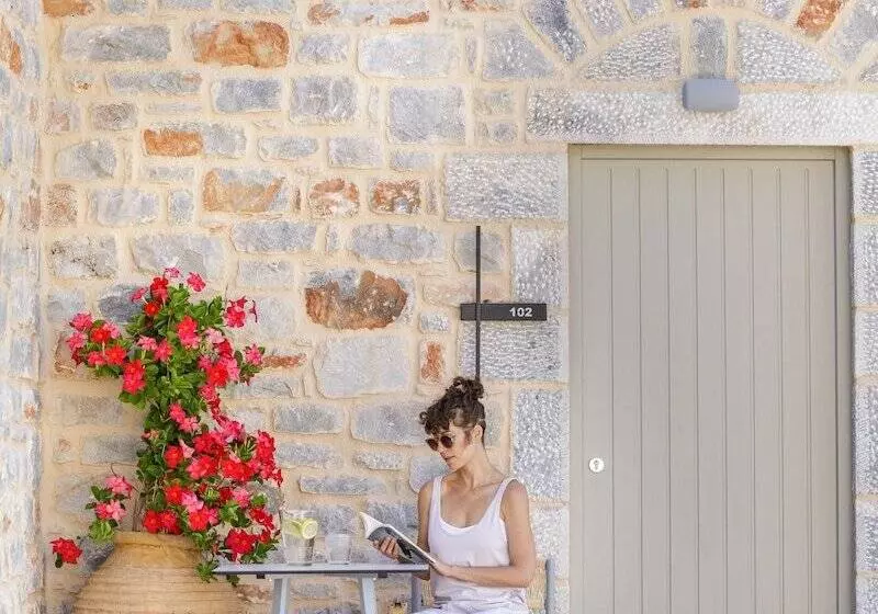 Hotelli Salvia Areopolis All Suite