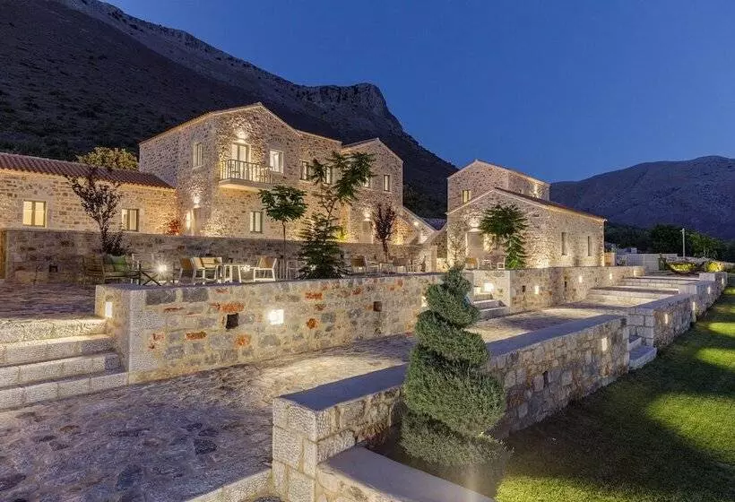 Hotelli Salvia Areopolis All Suite