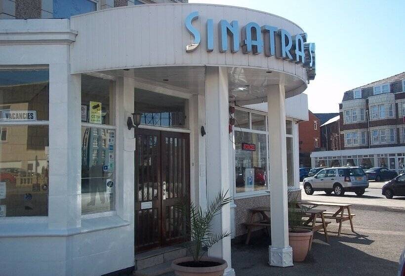 فندق Sinatras