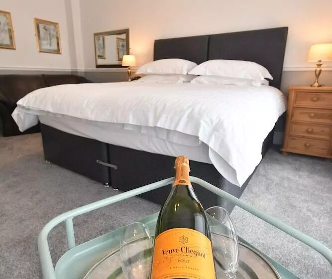 Hostelli Tenby House