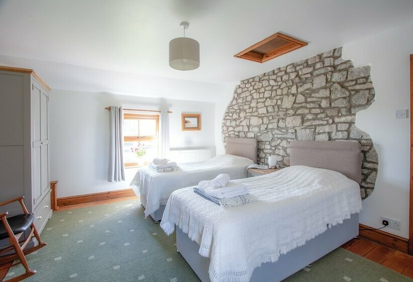 Rose Cottage  Great Lunnon Farm