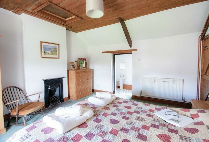 Rose Cottage  Great Lunnon Farm