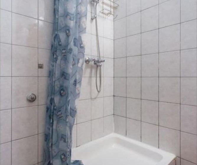 酒店 Alluring Apartment With Balcony And Sea View