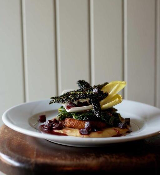 酒店 The Bell & Crown