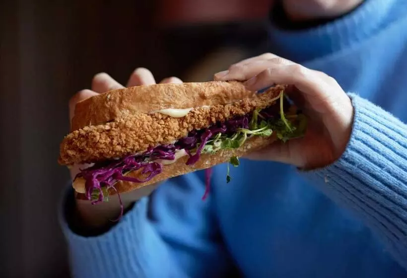 Hotelli The Bell & Crown