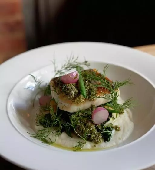 Hotelli The Bell & Crown