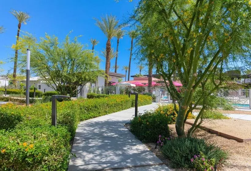 Hotelli The Paloma Resort