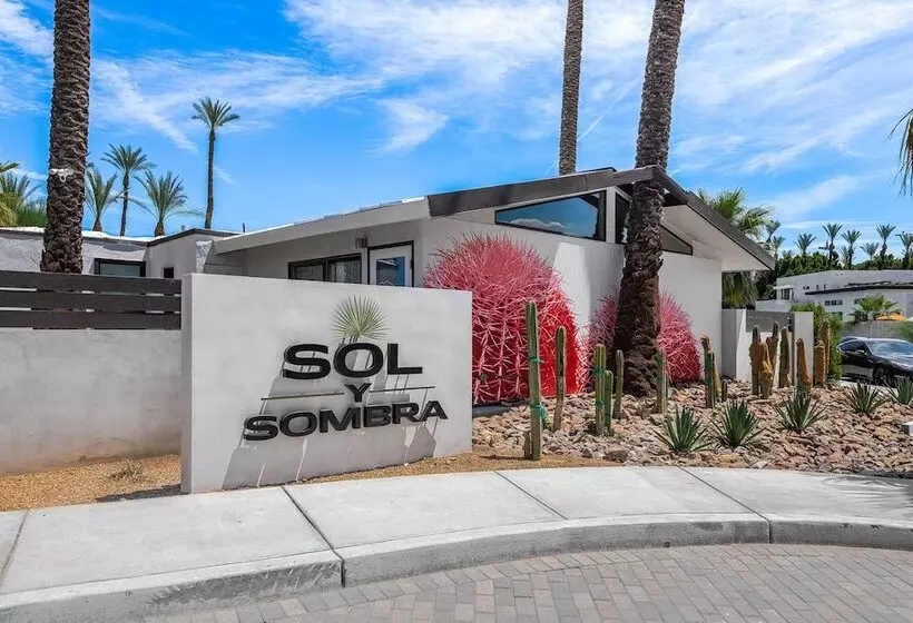 Hotelli The Paloma Resort