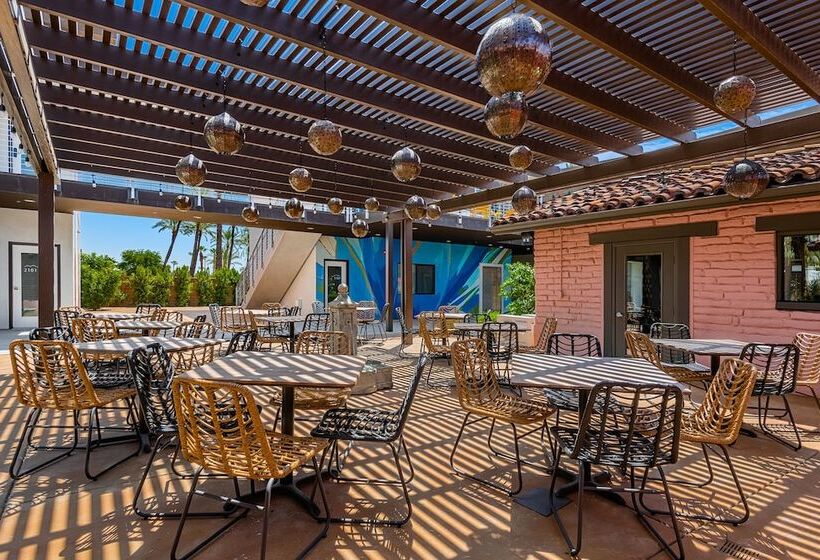 ホテル The Paloma Resort