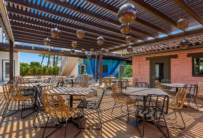 Hotelli The Paloma Resort