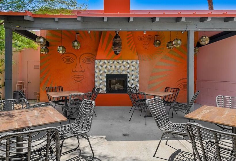 ホテル The Paloma Resort