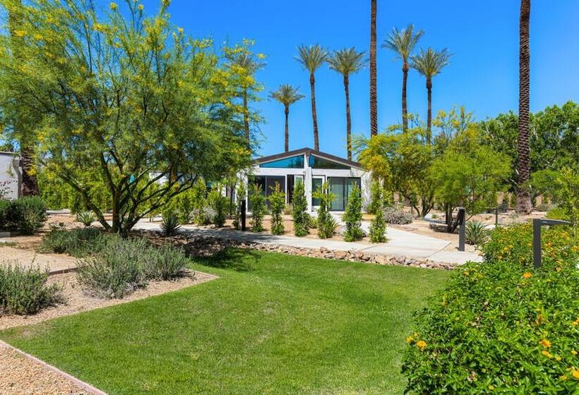 ホテル The Paloma Resort